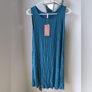 Lightweight beach coverup/dress. Teal. Size Medium. Stretchy.